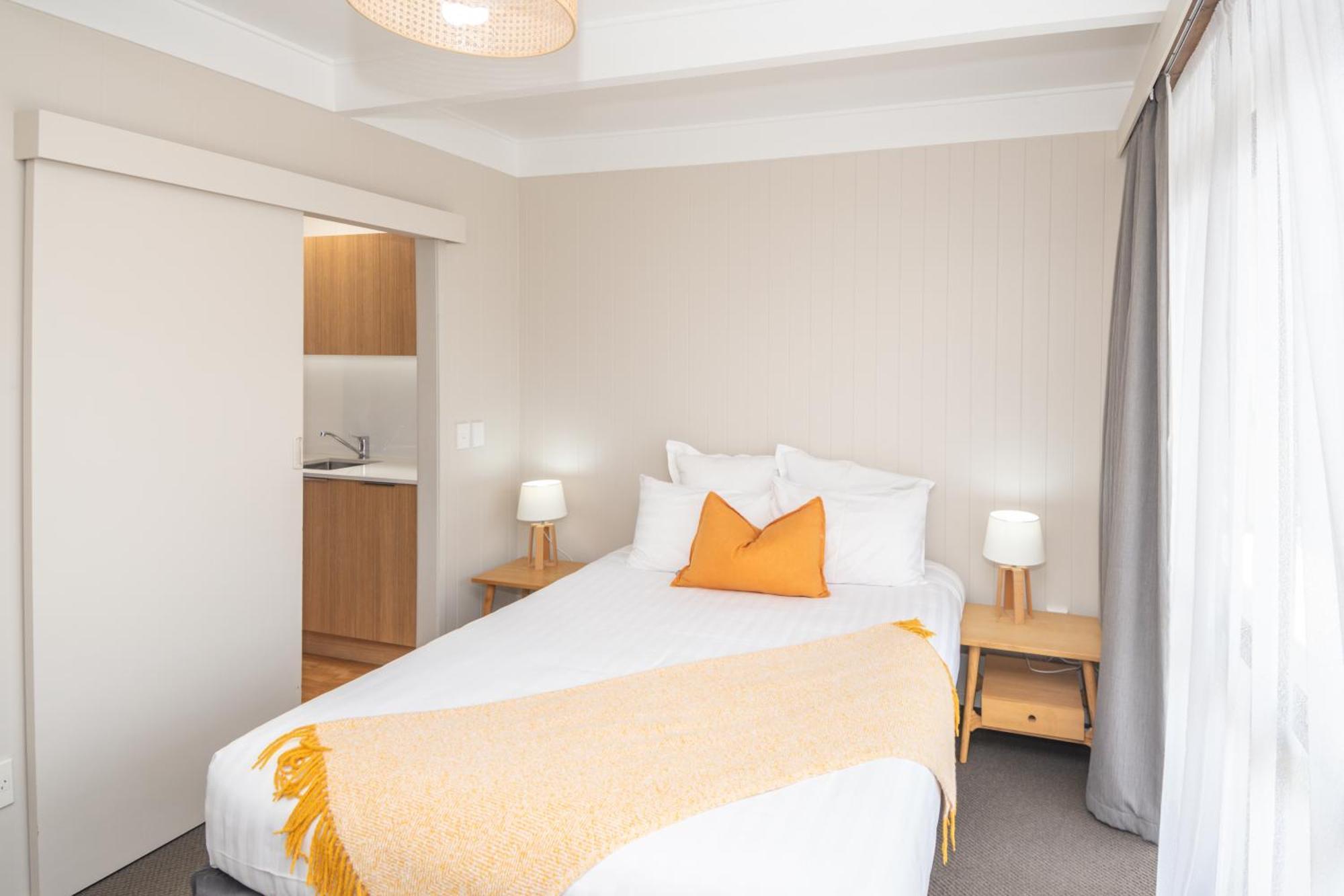 Whispering Sands Beachfront Motel กิสบอร์น ภายนอก รูปภาพ